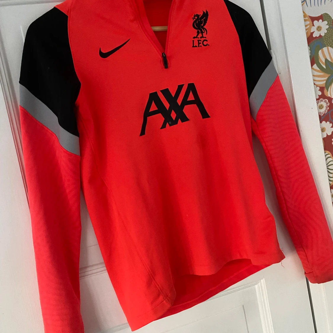 Liverpool tränings tröja