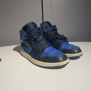 Nike Jordan 1 Royal  - Storlek 44