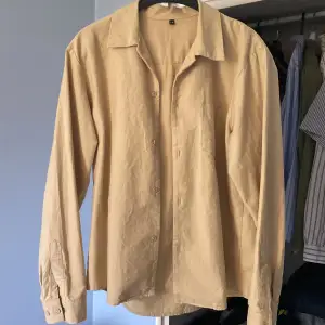 Vintage overshirt / tjockare skjorta i storlek S/M köpt i Japan, fint skick, skriv vid fler frågor!
