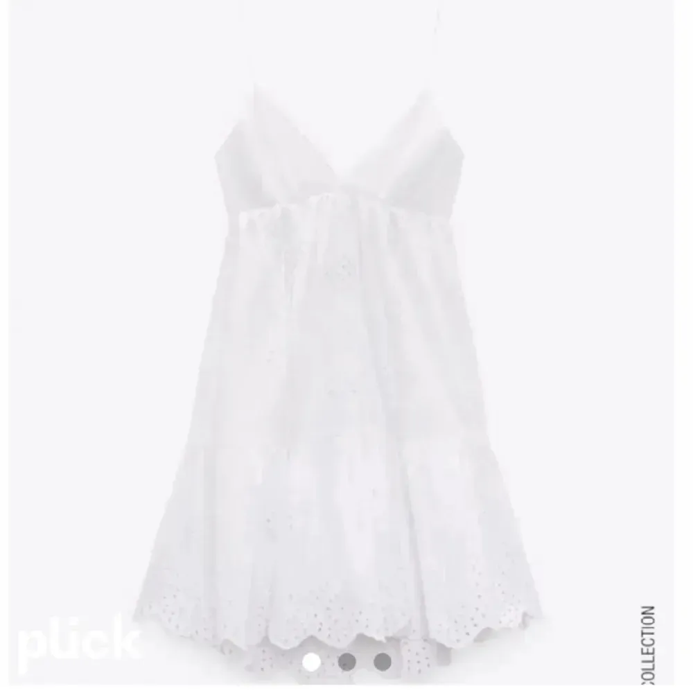 Säljer den här super fina klänningen från zara då den inte passar längre (lånade bilder)💞. Klänningar.