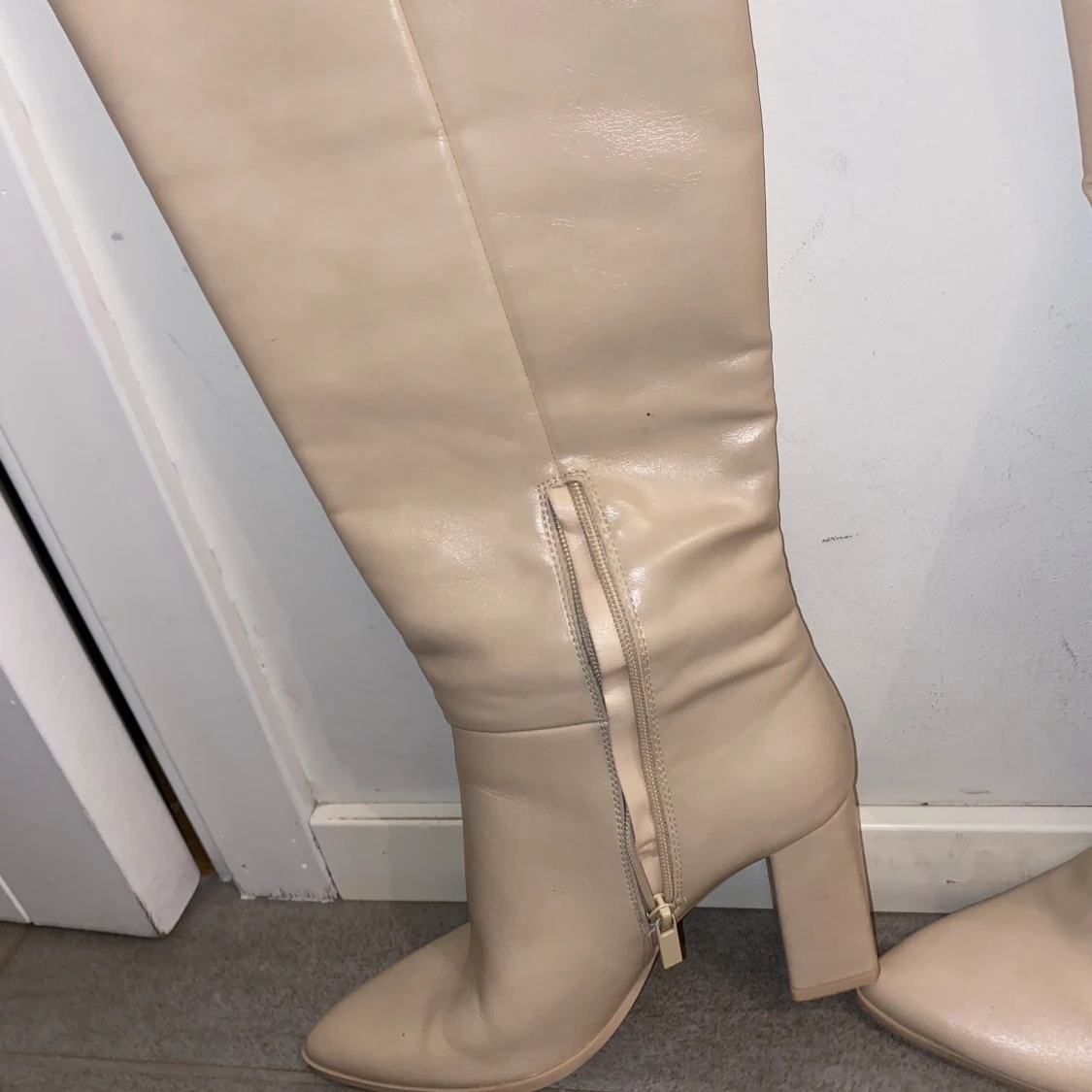 Beige boots med klack - 91