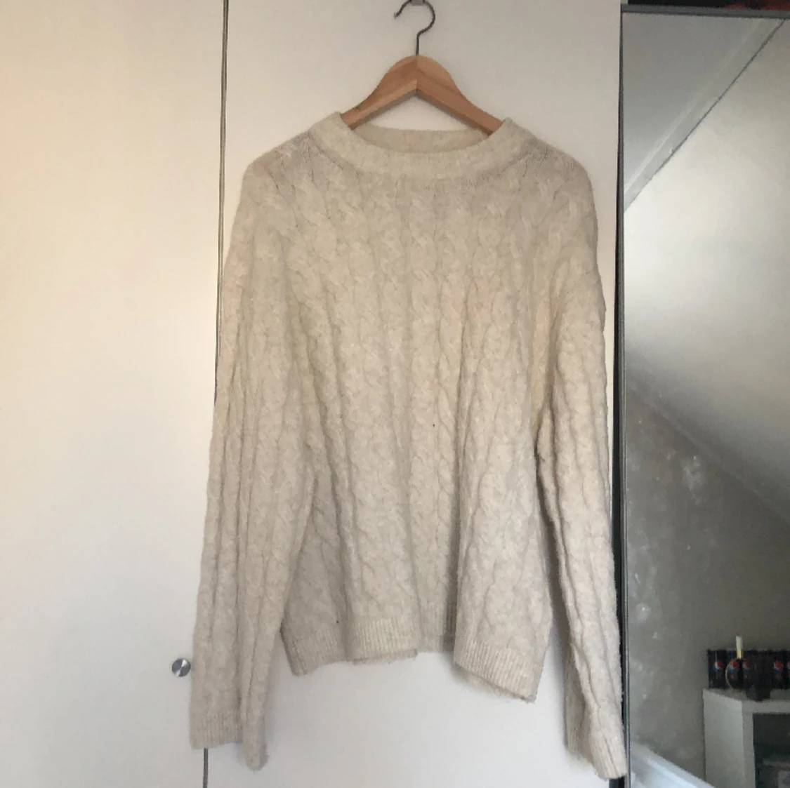 Stickad tröja från hm