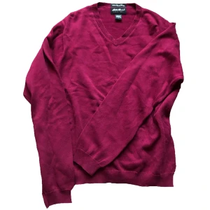 Vintage tröja - Vinröd vintage oversized tröja. 100% bomull. Bra skick. Köpt på Beyond Retro.