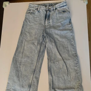 Yoko jeans Monki - Jeans från Monki i modellen Yoko. 