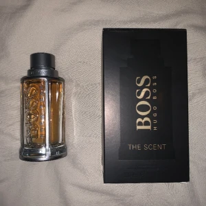 Hugo boss the scent - 60/100ml ungefär, avgör själva. Full presentation. Hör av er vid frågor eller fler bilder. Kolla in andra annonser för samfrakt!