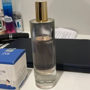 Red Temptation Zara - Används inte längre mer än hälften är kvar köpte för 259