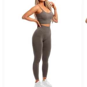 Awyrow Tights - Ash Brown 🤎 - Nya & oanvända tights i färgen ash brown 🤎 Storlek xs, passar även s. Har även färgen i Choco brown i samma storlek. 