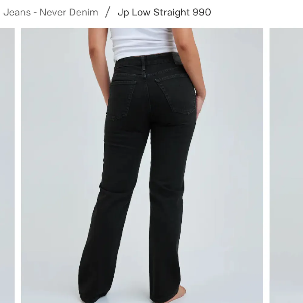 low waist jeans ifrån bikbok i storlek 25/32 använda ett fåtal gånger så i väldigt fint skick! . Jeans & Byxor.