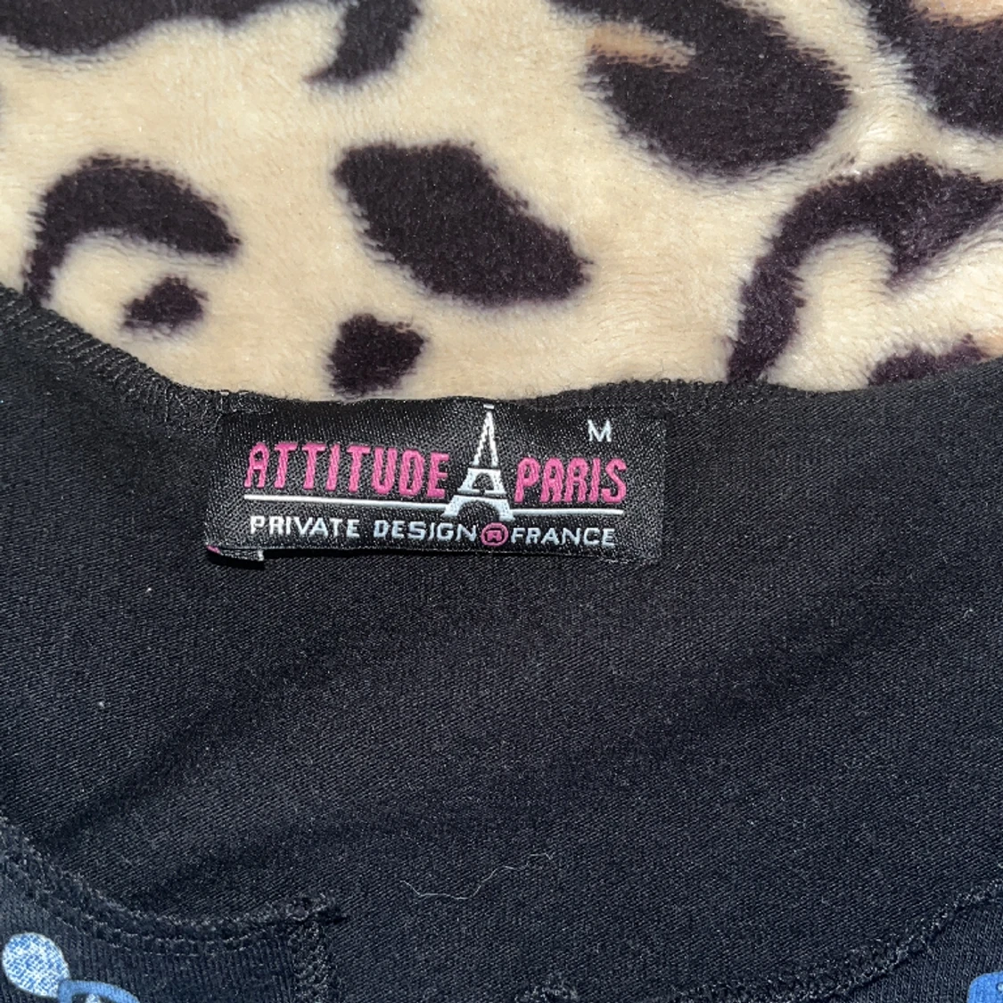 cool y2k t-shirt - 90