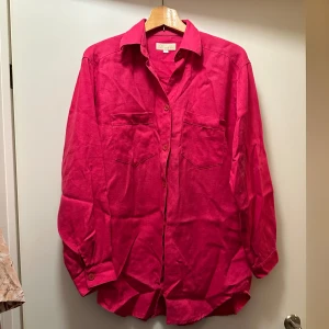 Rosa Linneskjorta - Superstilig rosa skjorta i 100% lin 🌺Storlek M.