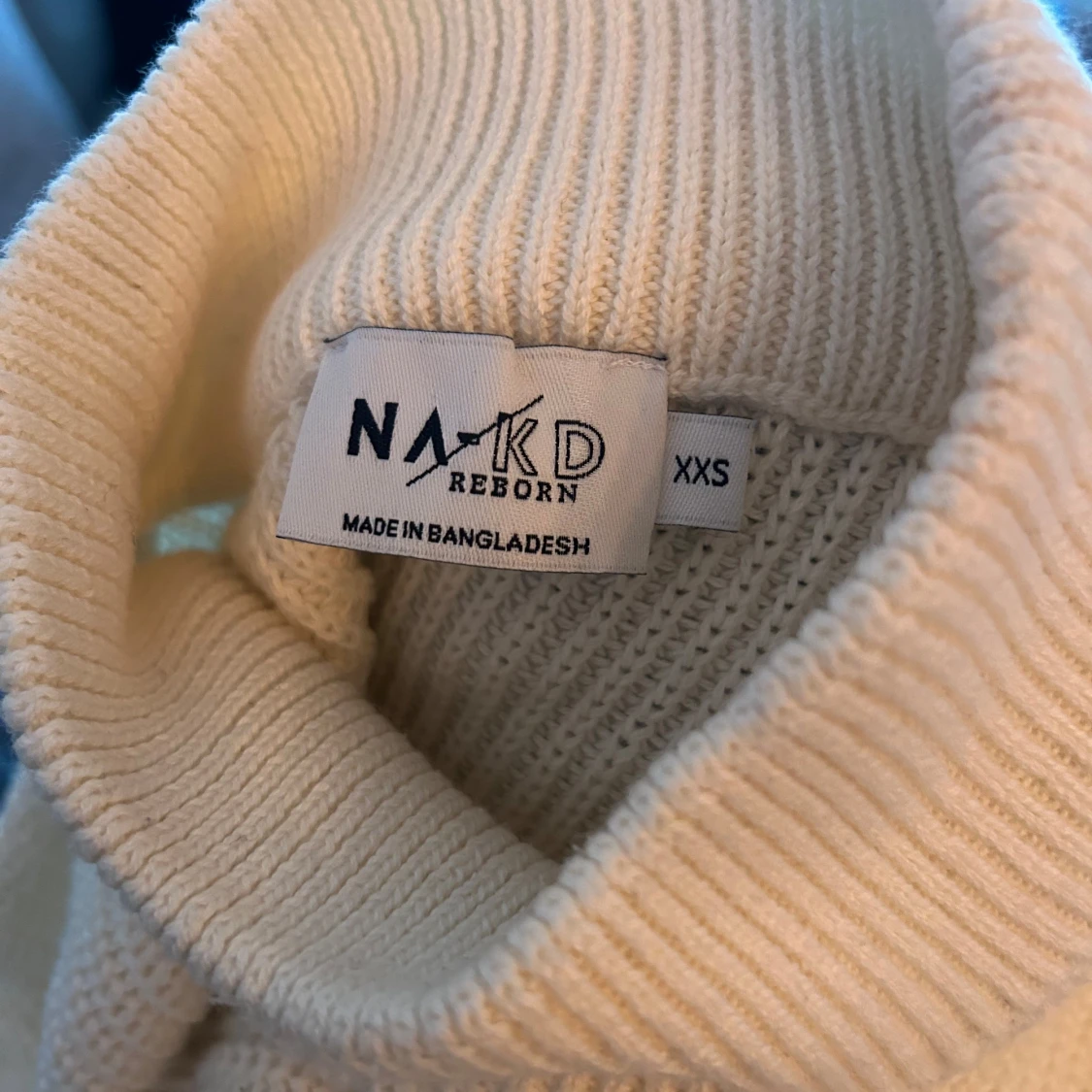 Beige stickad tröja från NA-KD Reborn - 90