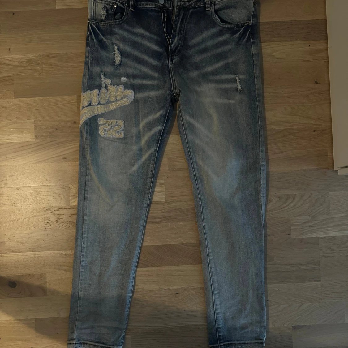 Knappt använda Amiri jeans