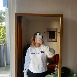 Champion sweatshirt - Endast använd 3-4 gånger 🤍
