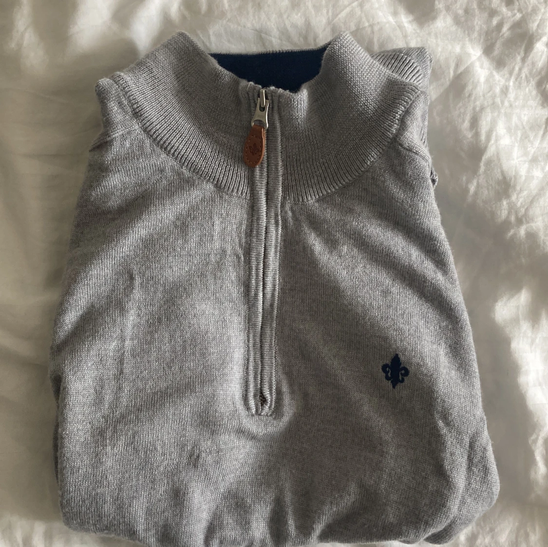 Grå tröja med dragkedja från Morris - 92