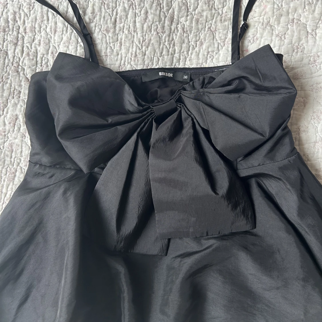 Topp med rosett  - 91