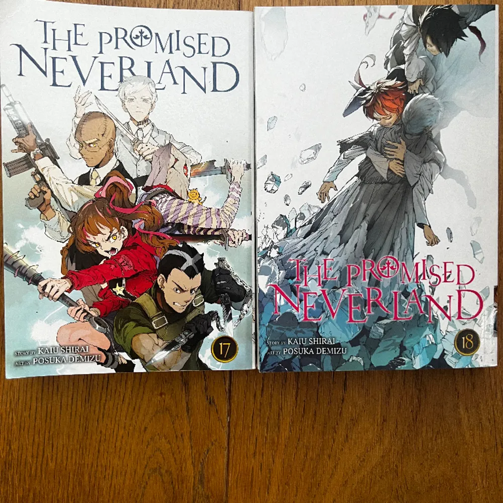 ‼️KONTAKTA INNAN KÖP‼️  Säljer 2 promised neverland manga volym 17 & 18 för anntingen 60kr styck eller 100kr för båda. Övrigt.