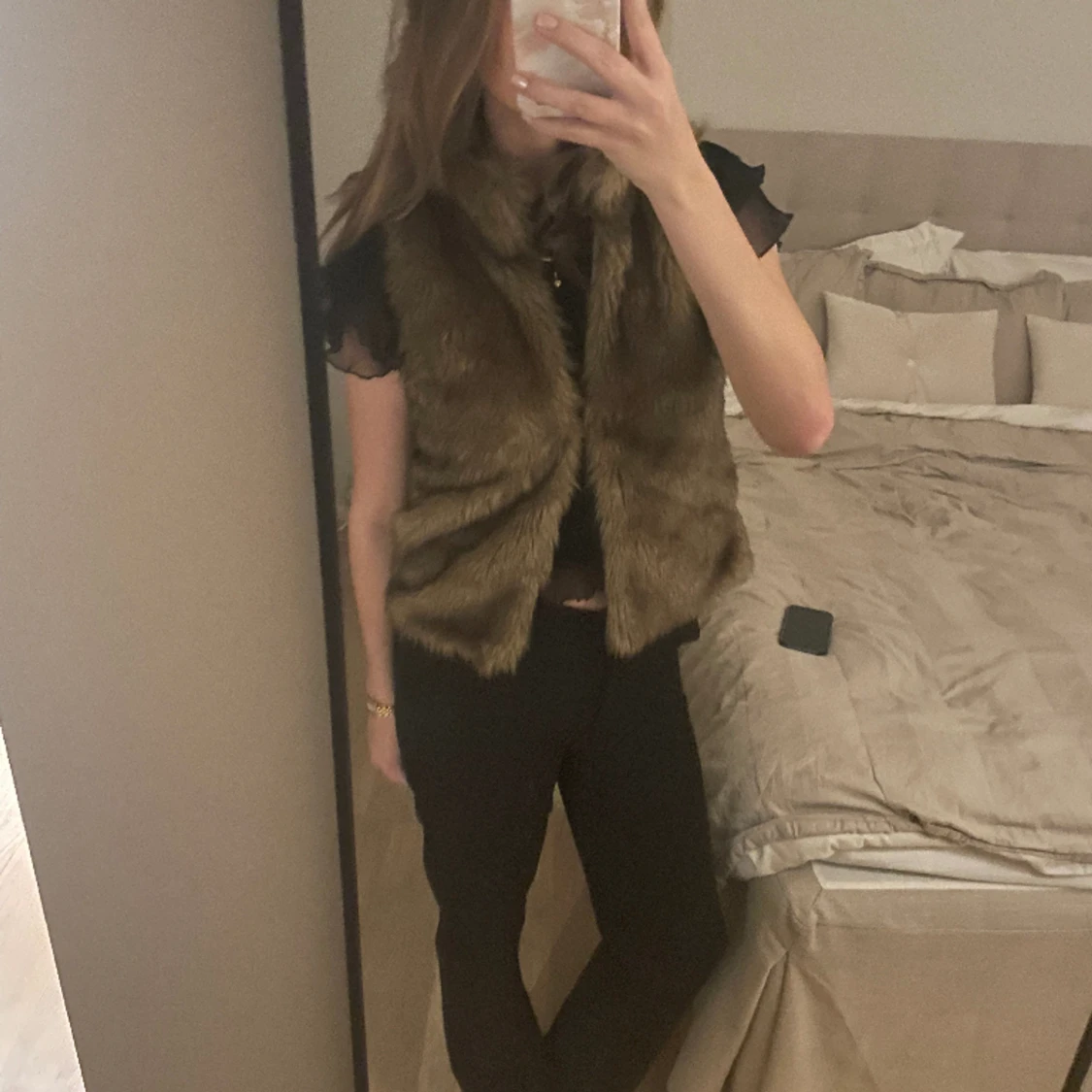 Pälsväst (fake päls) - 90