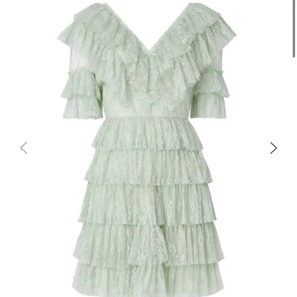 Världens vackraste klänning från by Malina i ljusgrönt/mint 😍😍😍 Köpt på NK för 2800 o är i nyskick 💓. Klänningar.