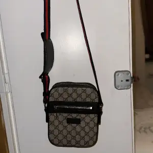 Nya Gucci väska