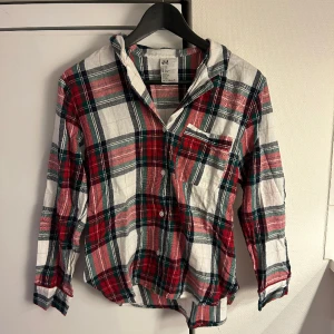 Pyjamas  - En super fin och mysig pyjamas ifrån HM 