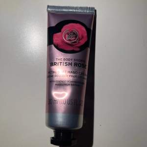 The body shop british rose hand cream.  30ml, original pris : 70kr