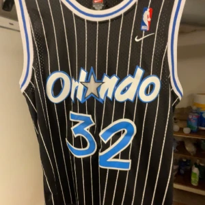 NBA Vintage Shaq Oneal Jersey - Knappt använd, den är i bra skick