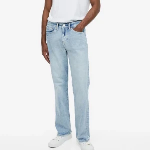 Jeans - Säljer dessa Jeans från HM, knappt använda ( 5 gånger ). Dem är nytvättade.