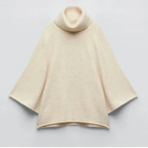 Populär zara tröja stickad - Eftertraktad zara tjocktröja som är trekvartslängd i ärmarna som är slutsåld i butik!😁
