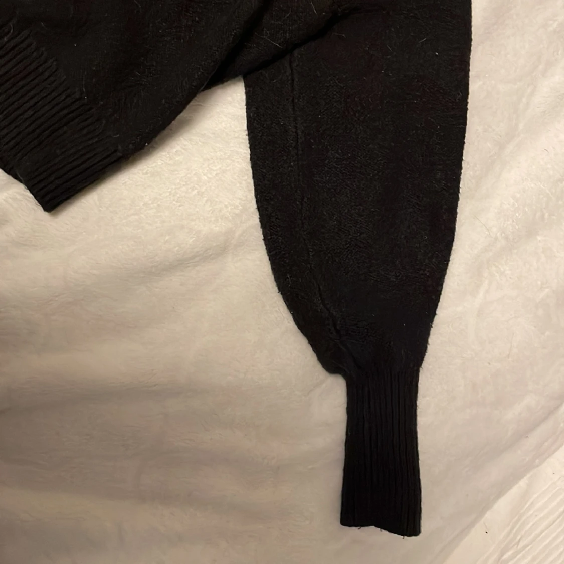 Svart uniqlo tröja - 90