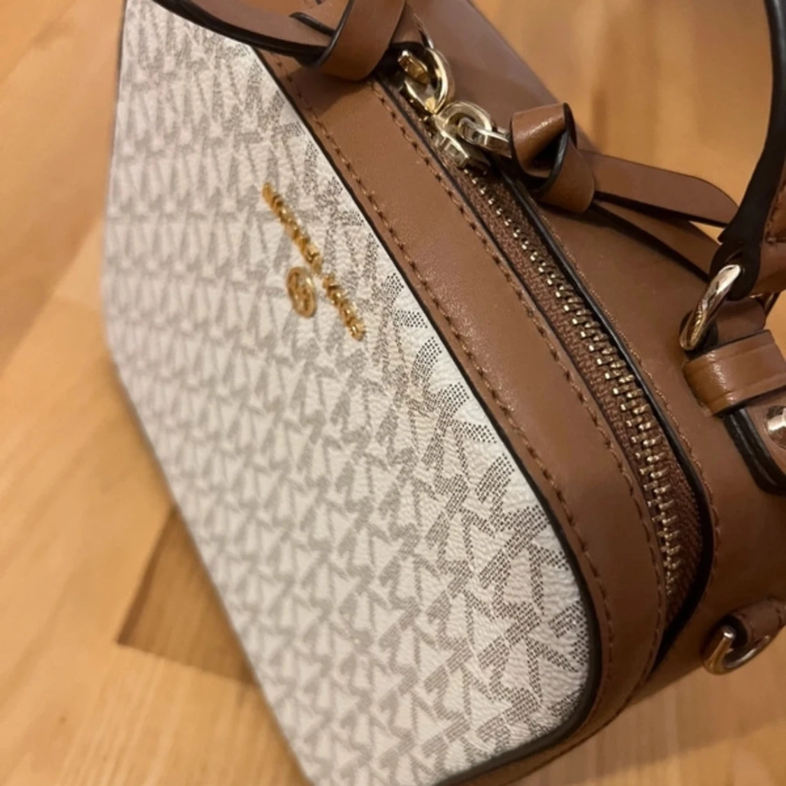 Handväska från Michael Kors