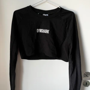Gymshark topp - I väldigt bra skick då den knappt har använts. 