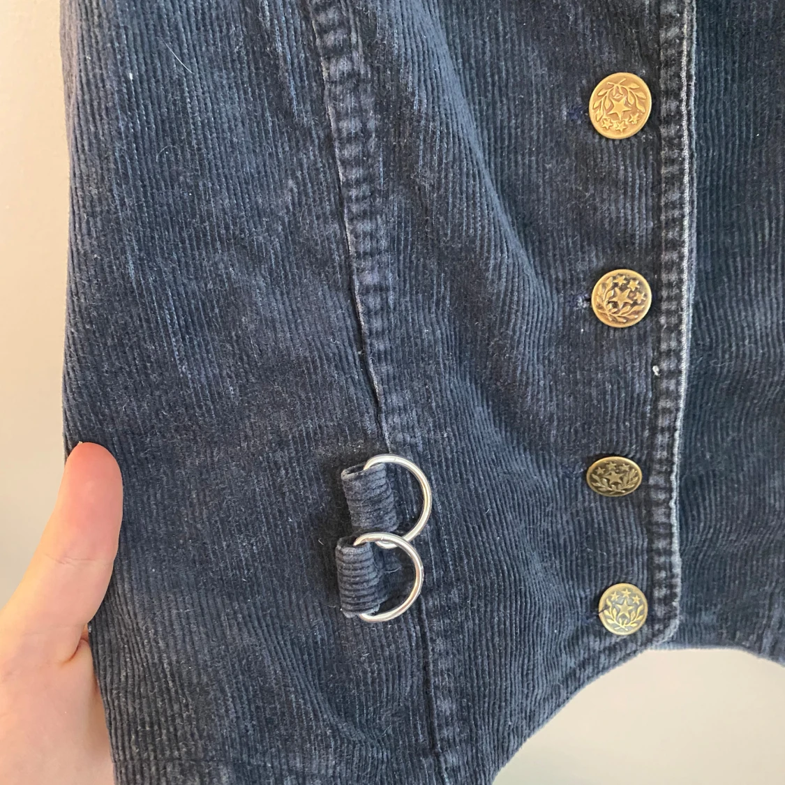 Mörkblå väst  - 90