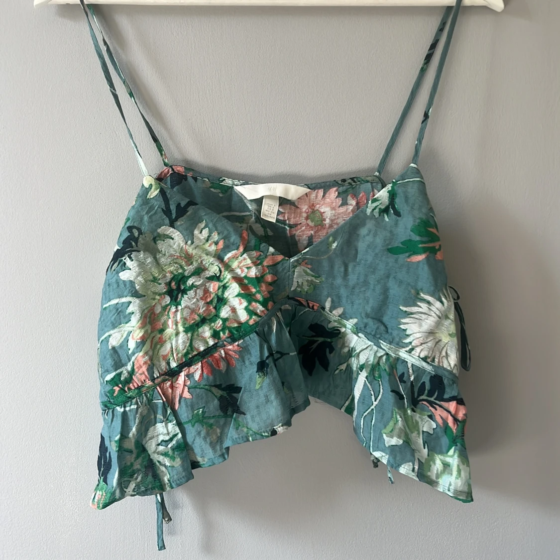 Somrigt kort blus linne