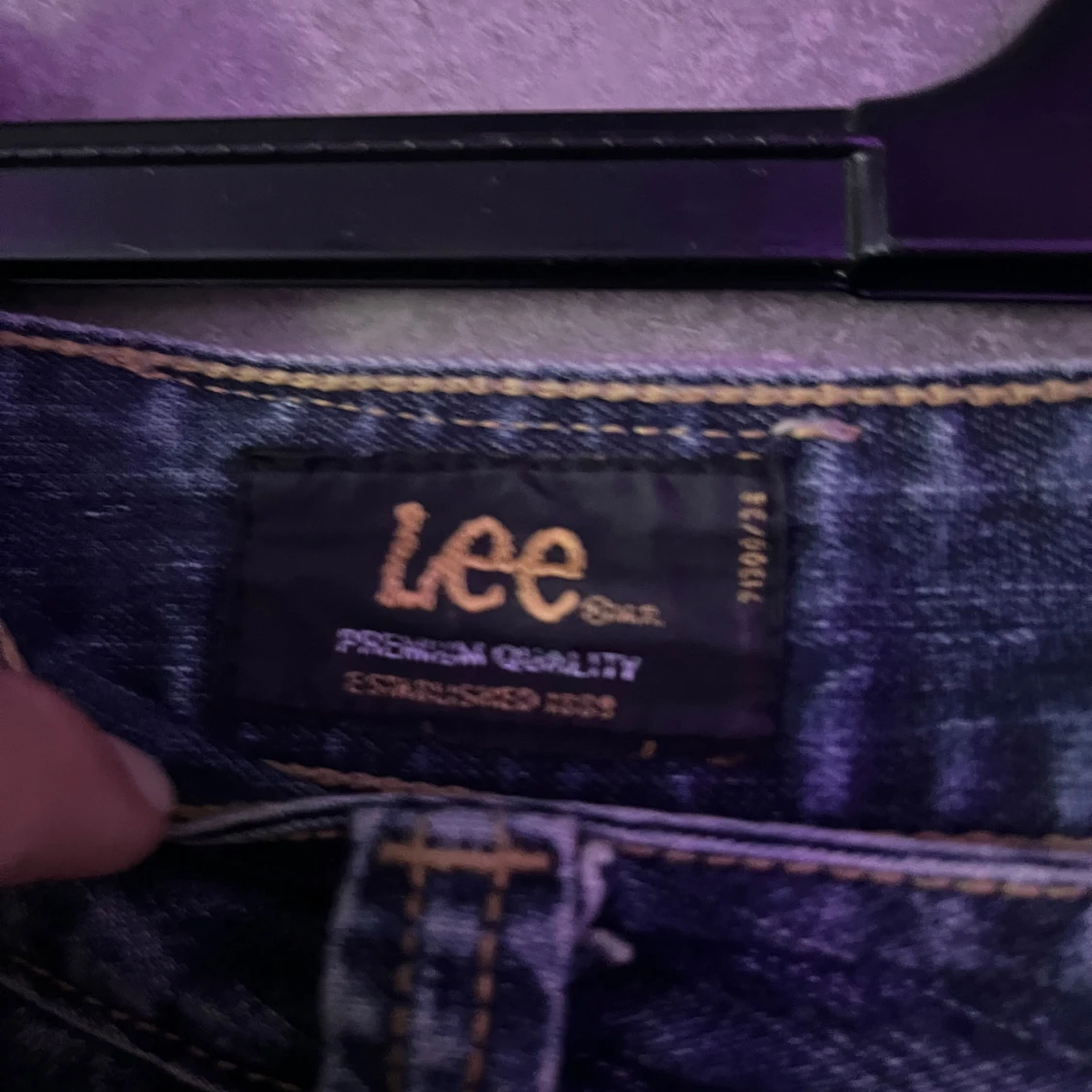 Lågmidjade bootcut jeans ifrån märket Lee - 91