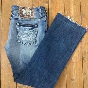 Rock and republic jeans  - Fin byxa från rock and republic  Använda en gång  Storlek 34  