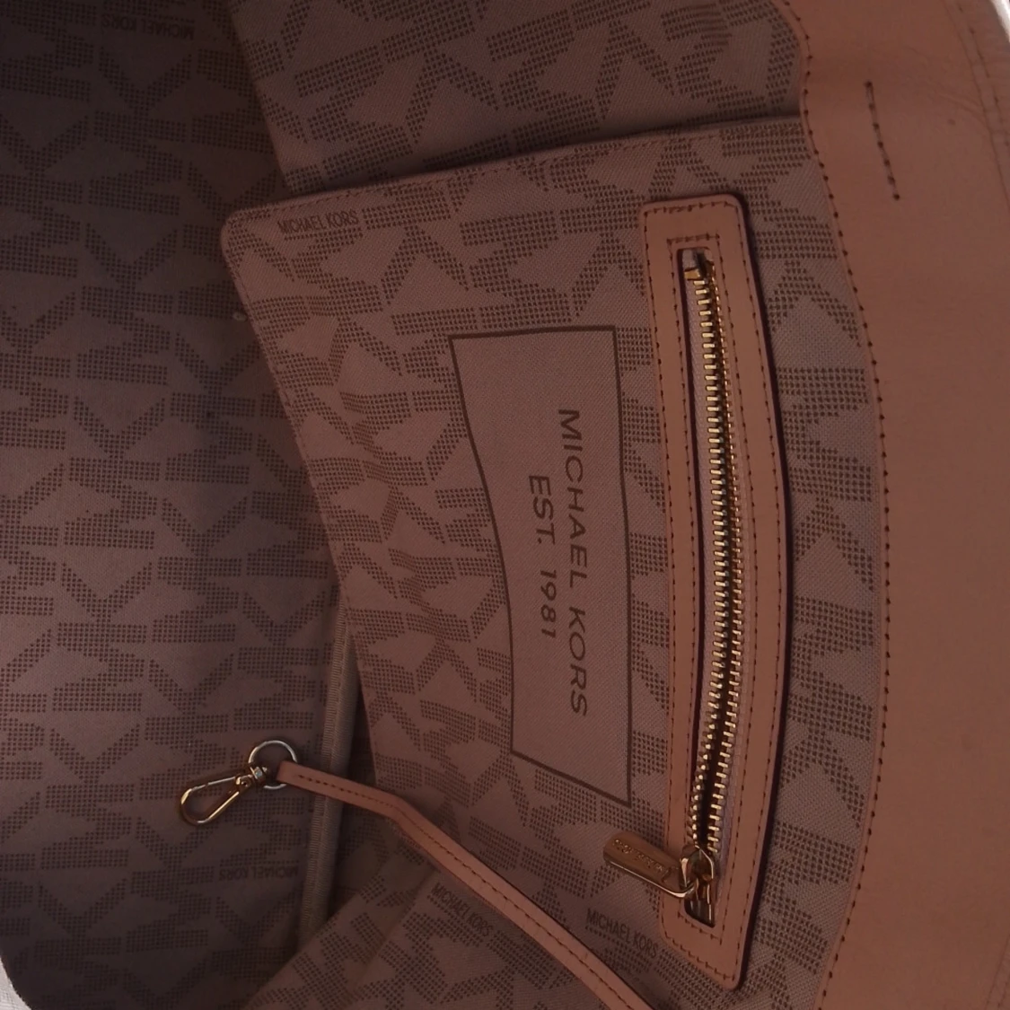 Michael Kors väska  - 91