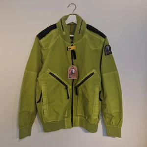 Parajumpers pararescue jacka  - Ny, oanvänd. Äkta, med certilogo för kontroll av äkthet. 