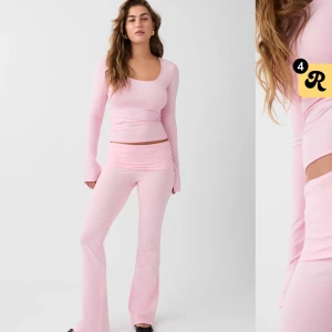 Gina tricot soft touch byxor utsvängda  - Jag säljer mina rosa utsvängda byxor från Gina i storlek, då de är för stora för mig då jag gått ner i vikt.. de är använda ca 3 gånger men är inget fel på de!🩷säljer för 185kr, orginal pris är 360kr🩷