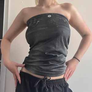 Tubtopp - Tubtopp med jeanstryck men i stretchigt material❤️