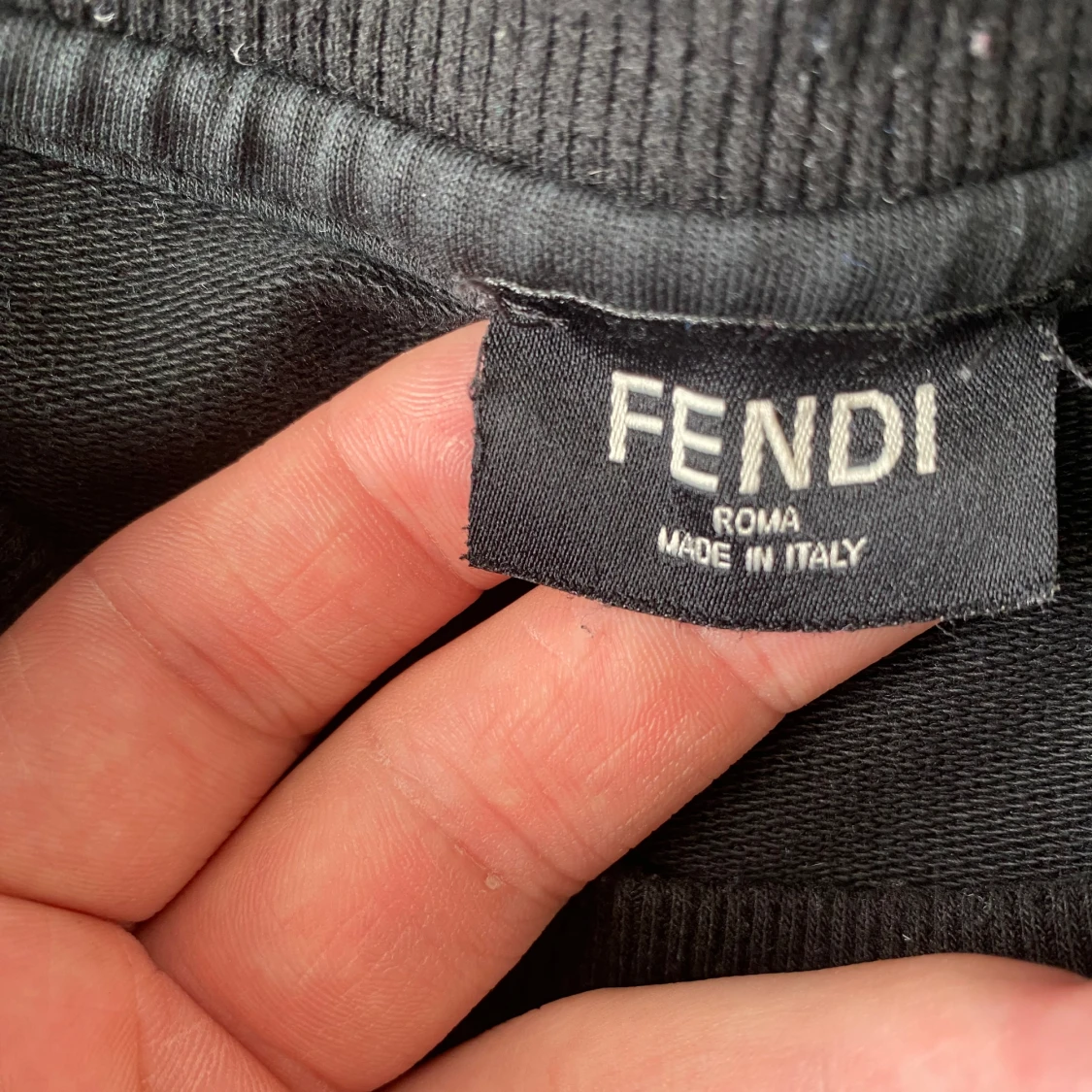 Fendi tröja  - 91