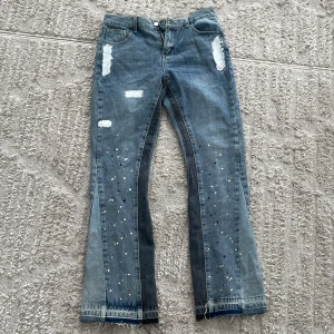 Byxor jeans - Säljer mina Gallery dept byxor pga fel stlk. Pris kan diskuteras. 