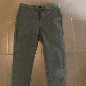 Lindbergh Kostymbyxor  - Bra skick, knappt använda!