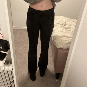 Kostymbyxor  - Snygga från nelly tycker dom ä för låga så används inte (är 172) 