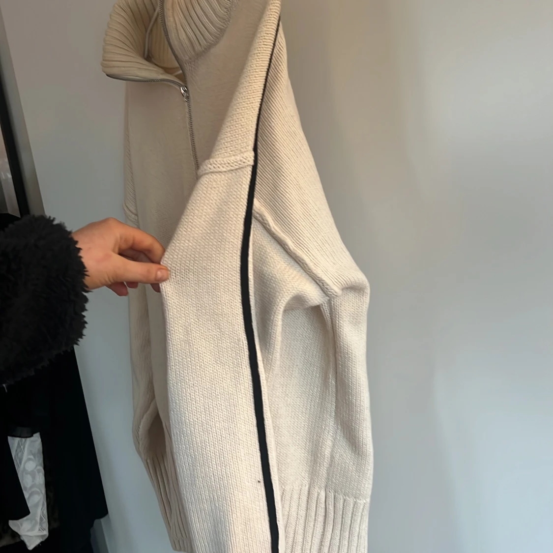 Stickad tröja halt zip - 92