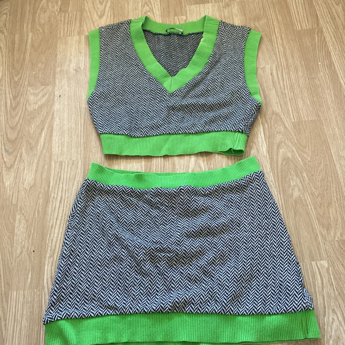 Matchande topp och kjol