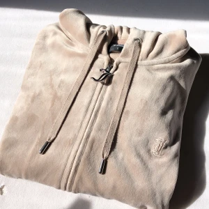 Juicy couture tröja - Beige couture tröja i storlek S