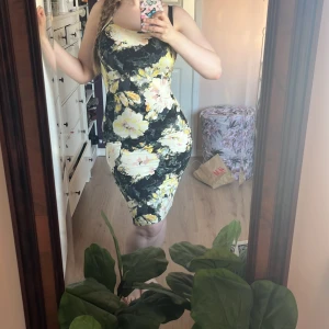 Klänning från H&M  - Helt ny