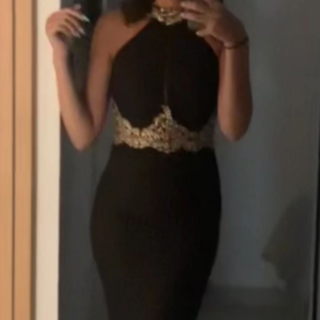 Svart festklänning 🖤 - 90