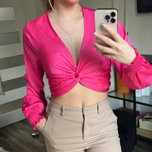 Skitfin topp  - Använd en gång på ett rosa event🩷