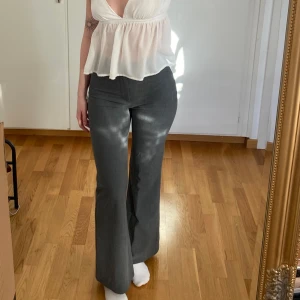 Gråa kostymbyxor  - Gråa snygga kostymbyxor 